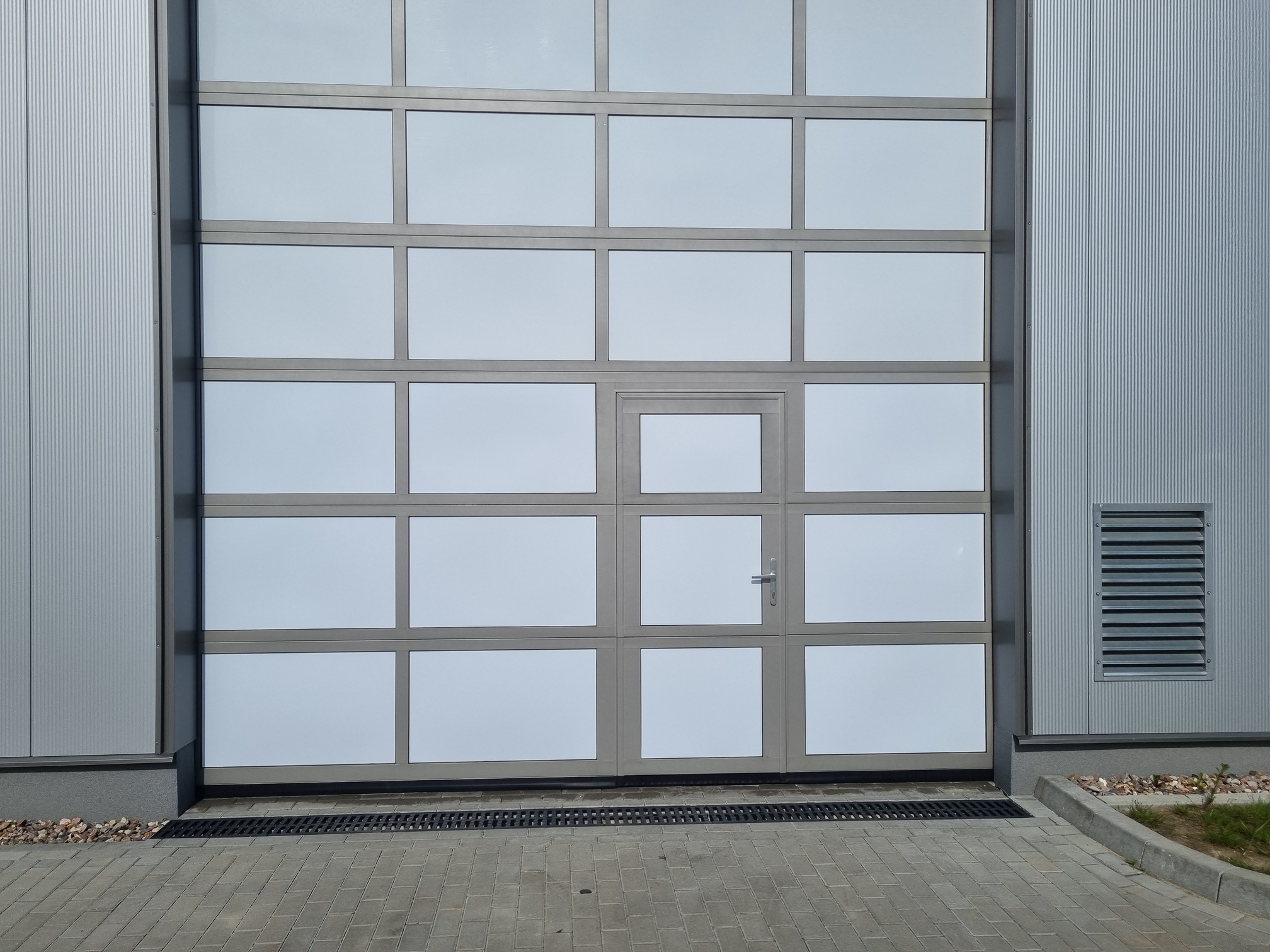 folia przeciwsloneczna poliweglan